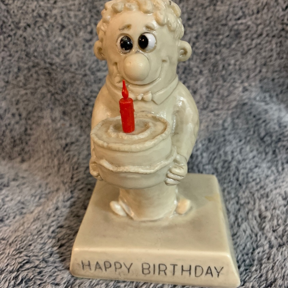 Russ & Wallace Berrie figurine
